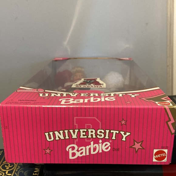 NRFB BARBIE cheerleader U of Ala.  Box is appx. 13” x 6 1/2” x 2 1/2” $65 - Picture 5 of 7
